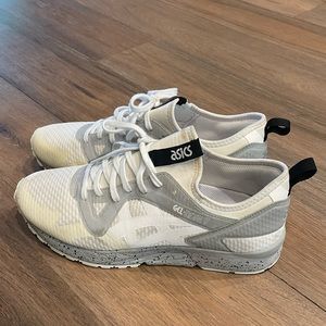 Men’s Running Shoes. In great condition